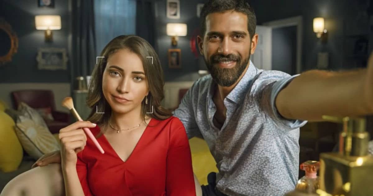 Huawei Busted For Faking Smartphone Selfie With A DSLR - Elite Readers