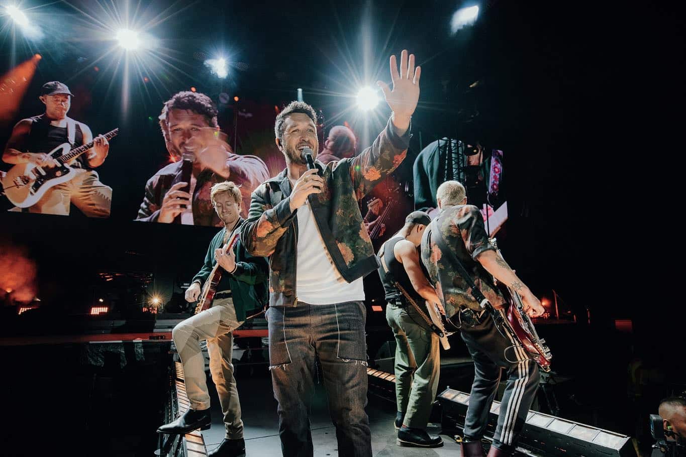 Thousands Attend Massive Outdoor Concert In New Zealand – Elite Readers